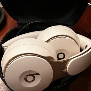 Beats Solo 4 headphones. Used once.